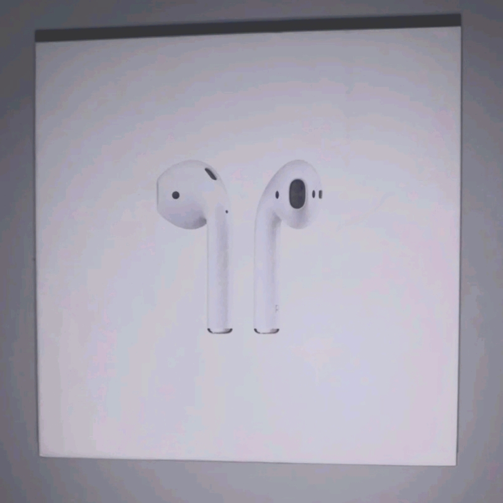1st Generation airpods wireless headphones